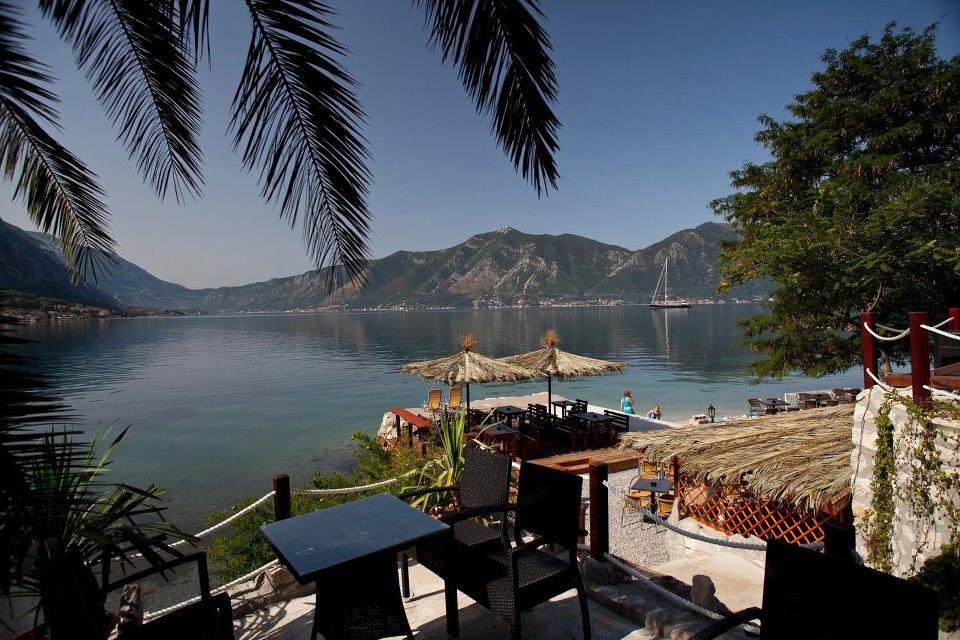 Apartments Fantasy Kotor Exterior photo